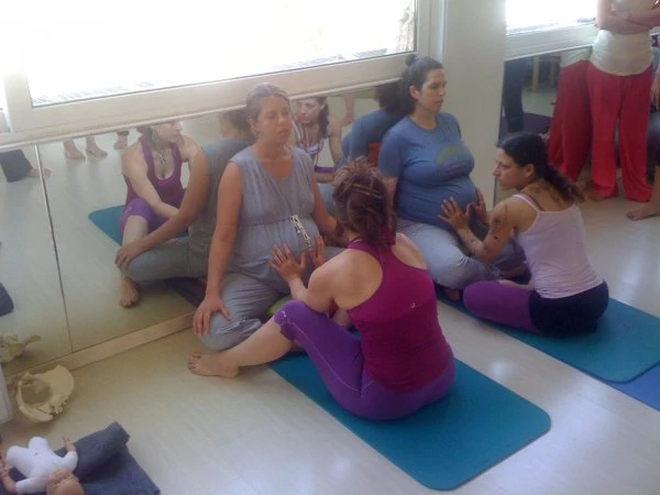 Τι είναι η γιόγκα γονιμότητας; Έχει αποτέλεσμα; Η εκπαιδεύτρια της fertility yoga Rosanna Kalliabetsos μιλά αποκλειστικά στο Shape.gr - εικόνα 3