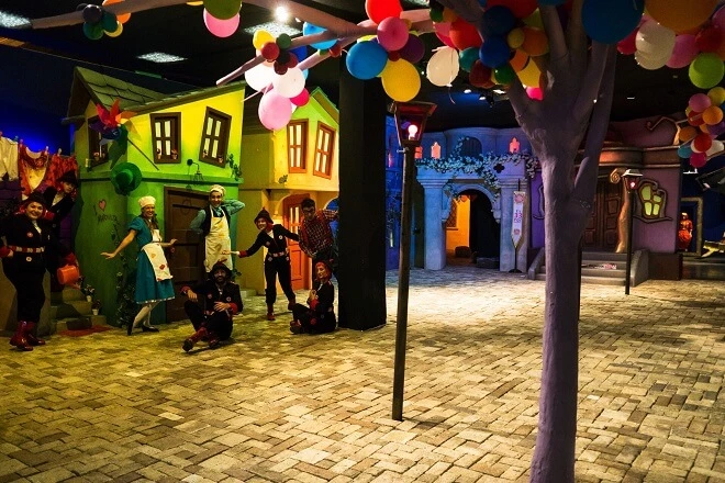  «Οι μυστικοί κόσμοι του Ευγένιου Τριβιζά» 