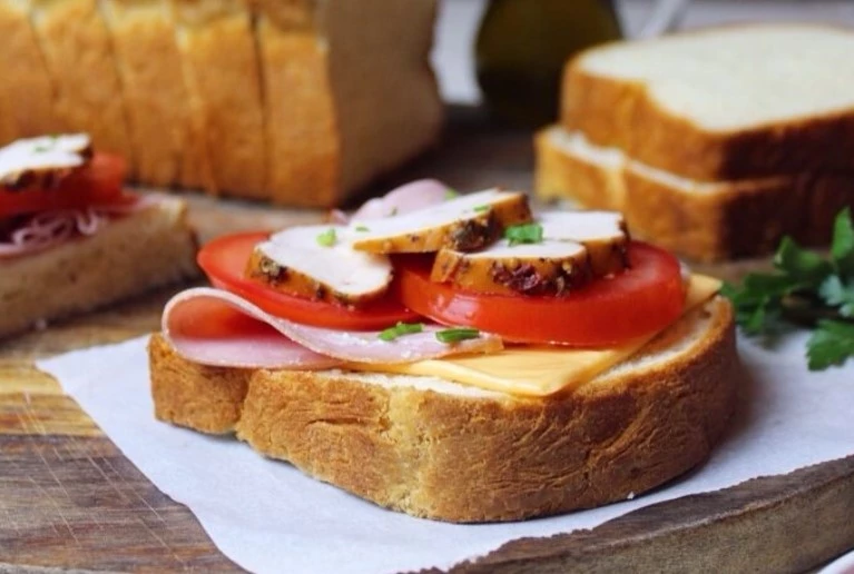 Φτιάξε εύκολα σπιτικό ψωμί του τοστ - με αγνά υλικά και χωρίς μίξερ