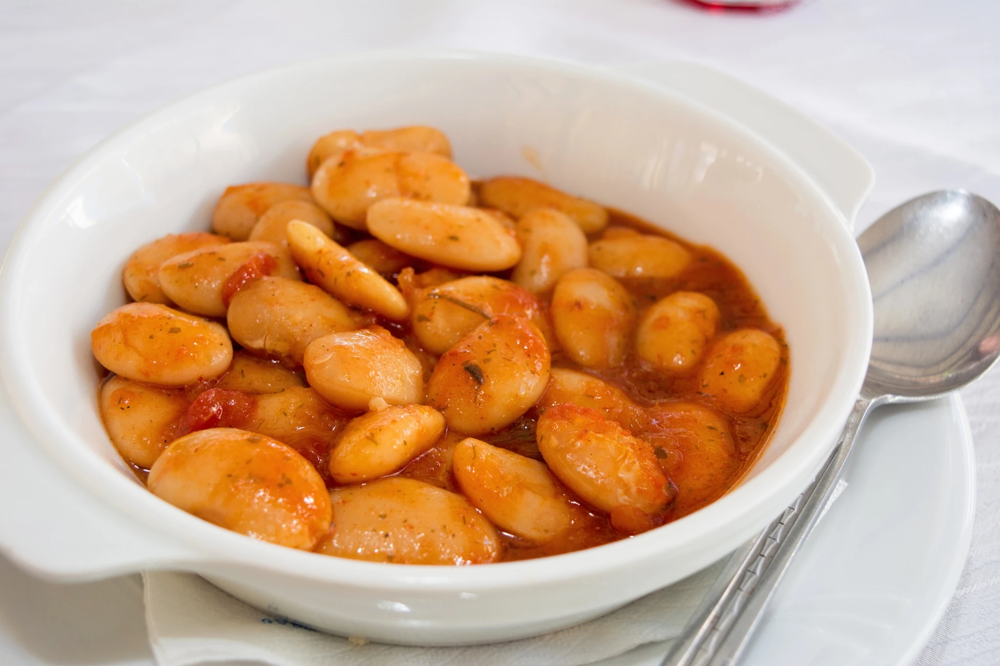 Συνταγή 100 ετών: Αυθεντικοί γίγαντες στον φούρνο με αγνά υλικά