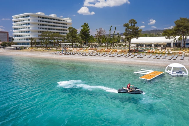 brown_resort