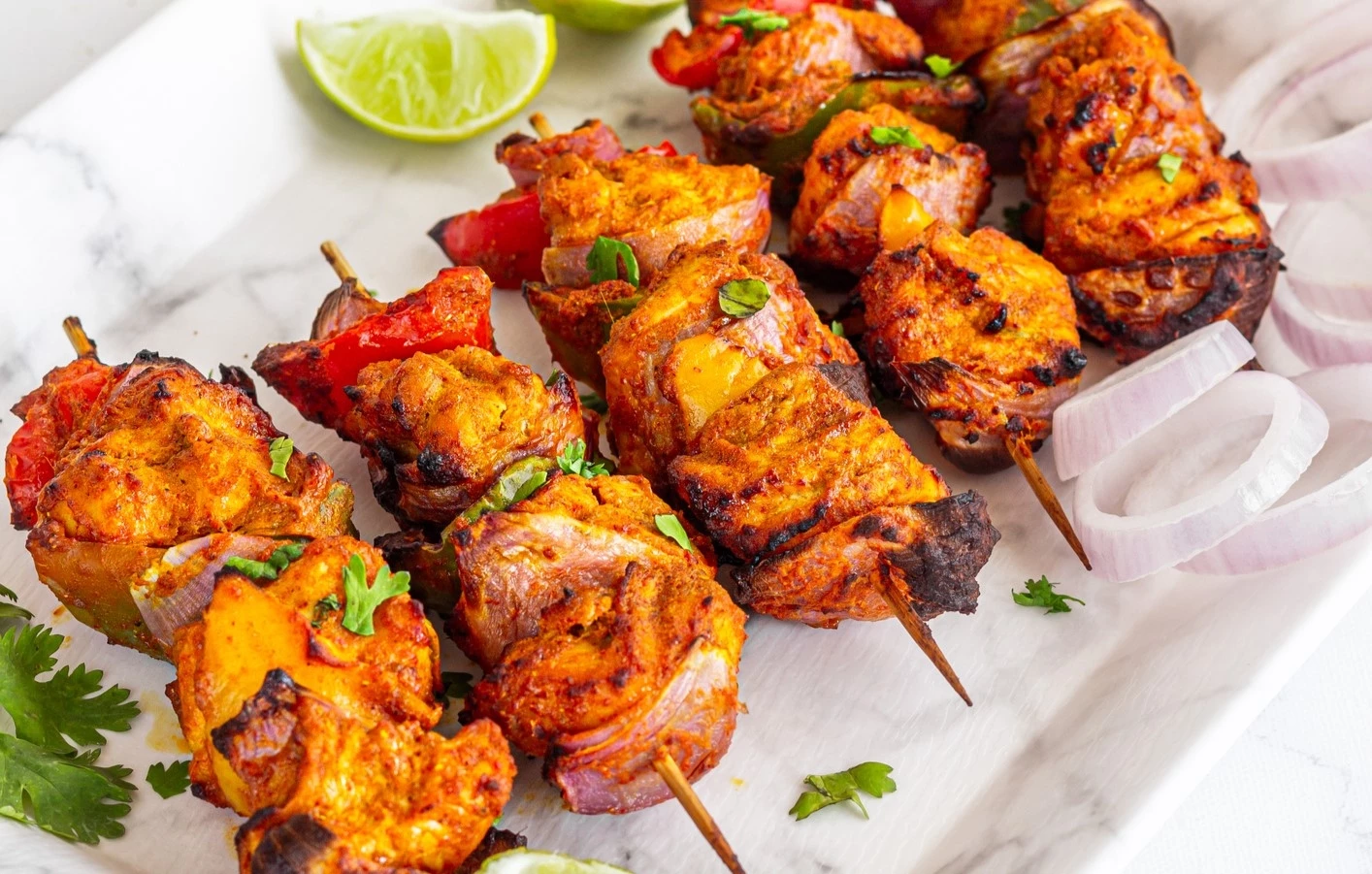 Viral δίαιτες: Τι πρέπει να γνωρίζεις πριν υιοθετήσεις τη διατροφή Carnivore