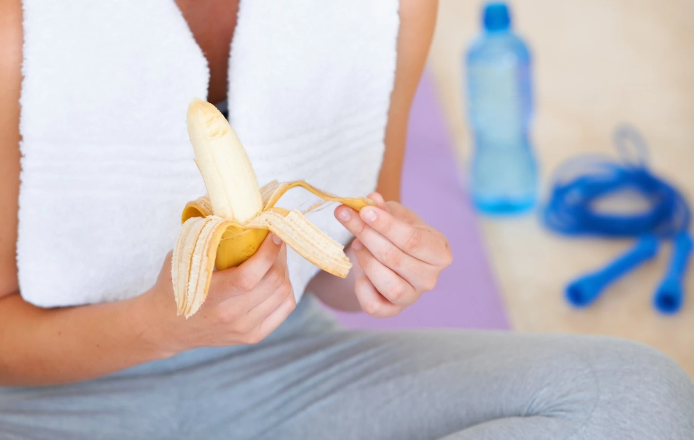 5 κοινές τροφές που βοηθούν να χτίσεις μύες φυσικά - (χωρίς σκόνες)