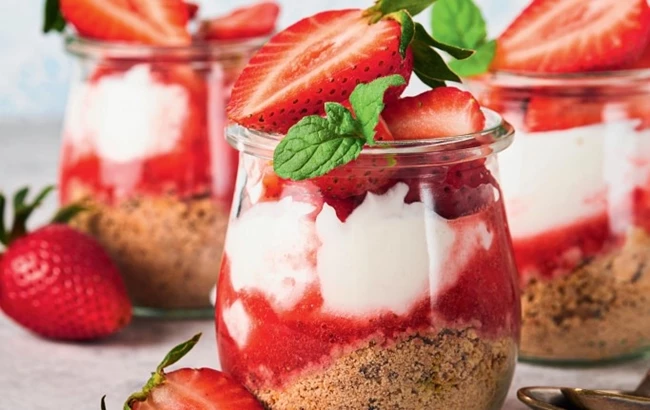 Παγωμένο smoothie σε στικ