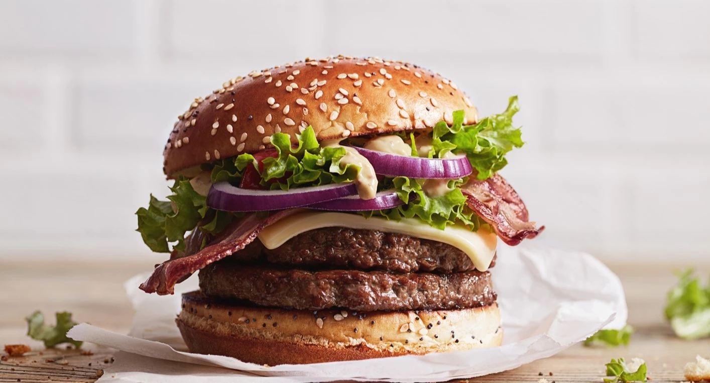 Μπριζόλα rare, μπιφτέκι όχι: Γιατί ο κιμάς πρέπει ΠΑΝΤΑ να είναι καλοψημένος;