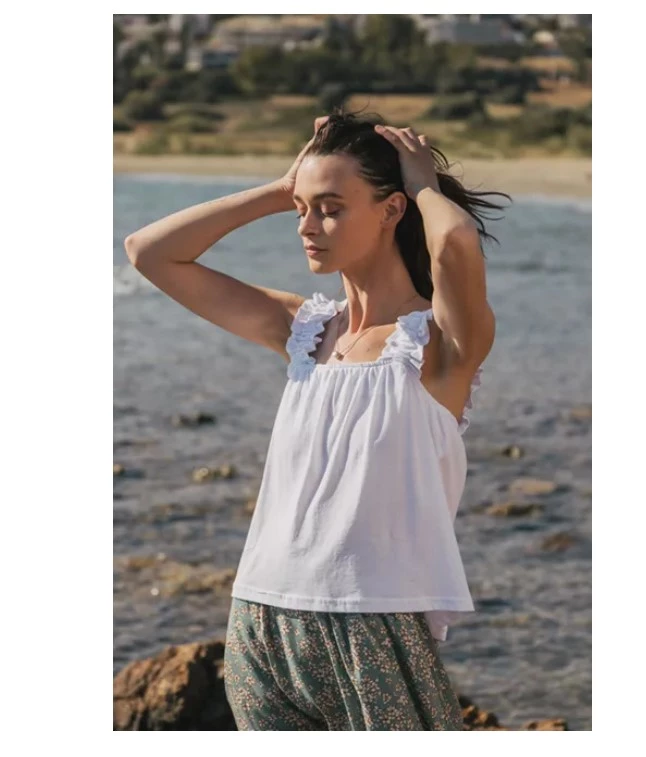 Λευκό τοπ Helmi