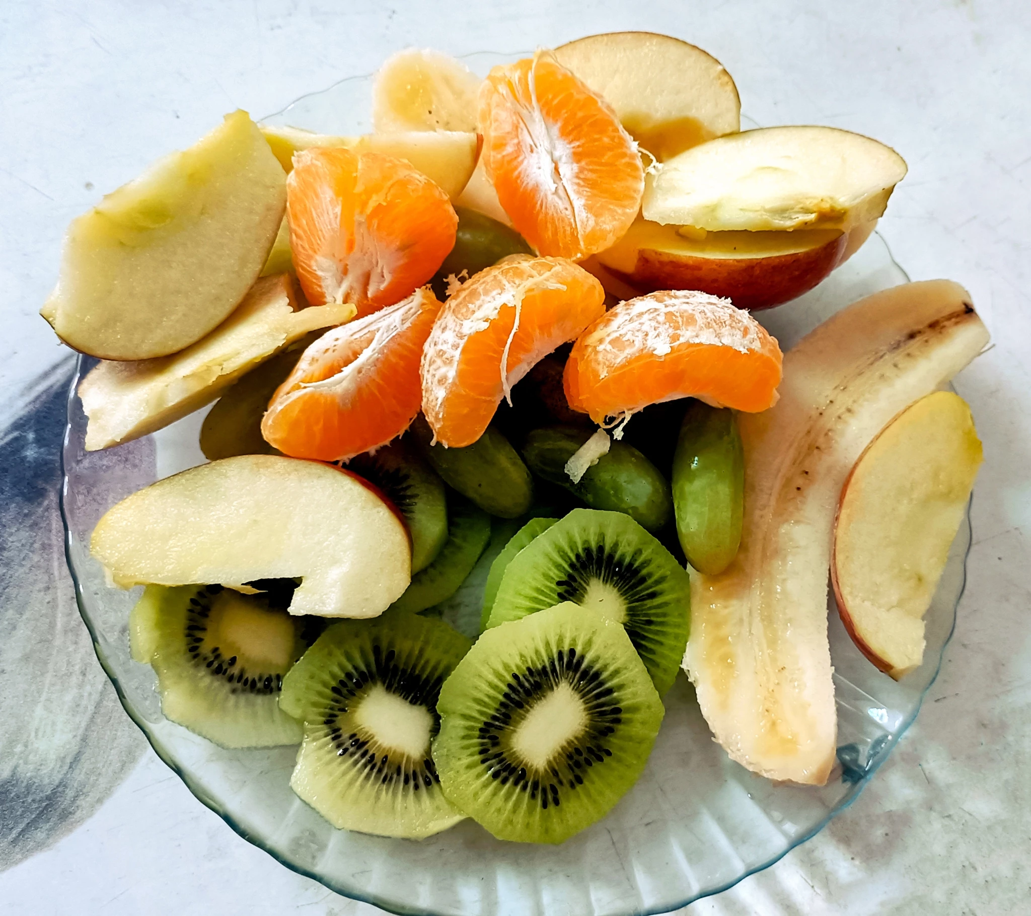 Δεν είναι μήλο, ούτε ακτινίδιο: Το καθημερινό φρούτο με τις περισσότερες φυτικές ίνες