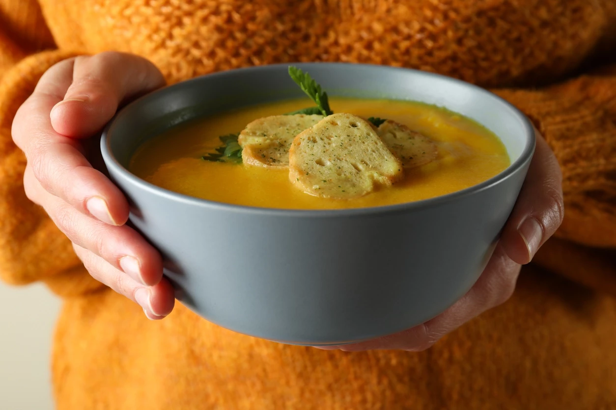 48ωρη κακοκαιρία: Τι να φας όταν αισθάνεσαι κουρασμένη και νωθρή λόγω του καιρού