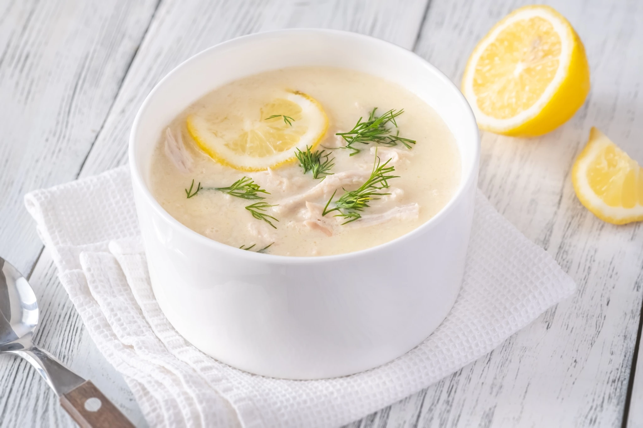 Η πιο νόστιμη σουπίτσα για το κρύο: Κοτόσουπα με τραχανά και αυγολέμονο