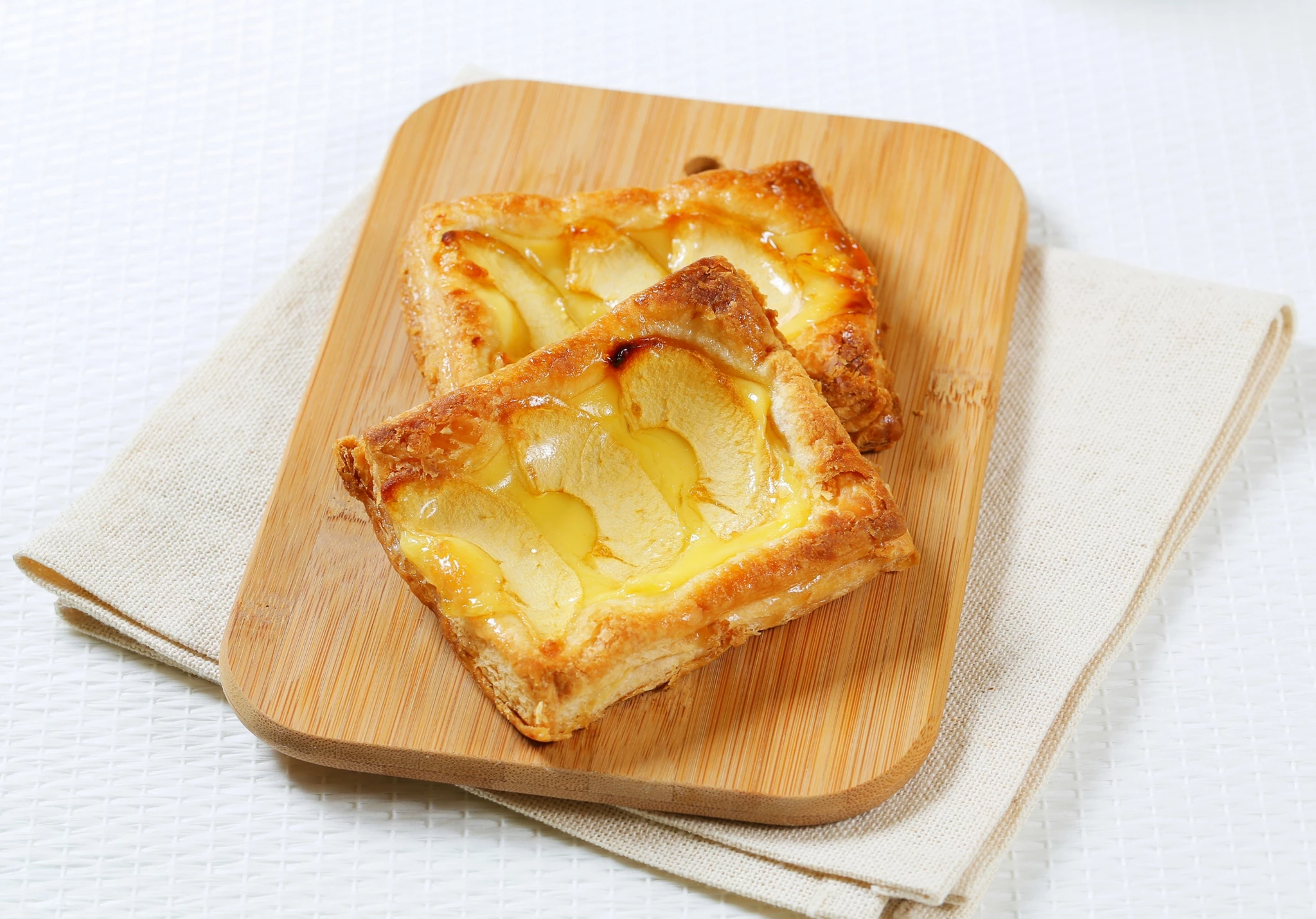 Η πιο εύκολη μηλόπιτα με μόλις 3 υλικά - χωρίς να ανοίξεις φύλλο