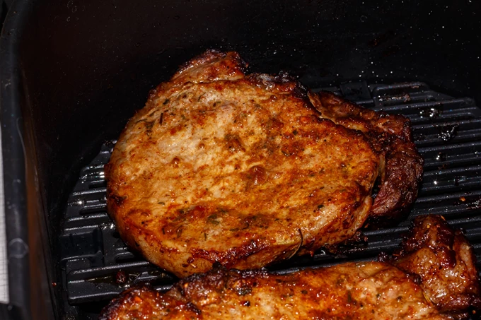 pork chops in the air fryer