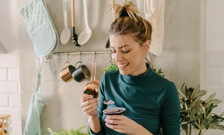 Τρώγε καλύτερα (όχι λιγότερο): 10 αλλαγές στη διατροφή που φέρνουν αποτέλεσμα