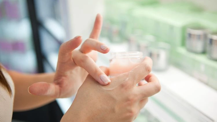 Σφουγγάρια, πινέλα μακιγιάζ, φίλτρα αέρα: Πότε πρέπει να πετάμε οικιακά αντικείμενα που χρησιμοποιούμε συχνά; - εικόνα 2