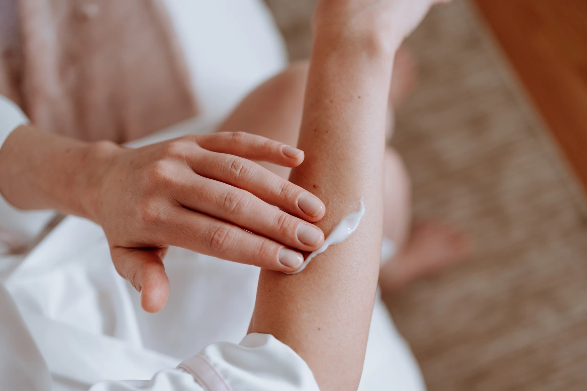 Αντιβιοτικές δερματικές κρέμες: Με ή χωρίς κορτιζόνη; Ποια να χρησιμοποιήσεις σε κάθε περίπτωση;