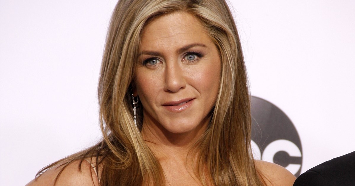 "The Flip": Το stylish 60s χτένισμα είναι η τέλεια ιδέα για τα party looks των γιορτών - εικόνα 2