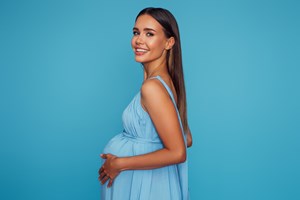 Skincare στην εγκυμοσύνη: Ποια συστατικά σε κρέμες και ορούς είναι ασφαλή για χρήση αυτήν την περίοδο; - εικόνα 3