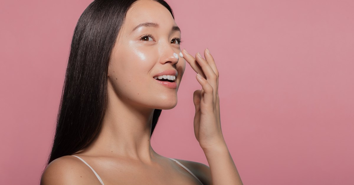 90s Supermodel hair: Πώς θα κάνεις σέξι μπούκλες σαν μοντέλου χωρίς ισιωτική ή ψαλίδι - εικόνα 2