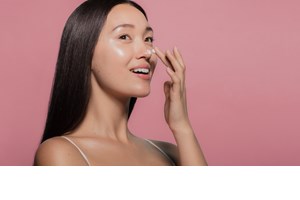 90s Supermodel hair: Πώς θα κάνεις σέξι μπούκλες σαν μοντέλου χωρίς ισιωτική ή ψαλίδι - εικόνα 2