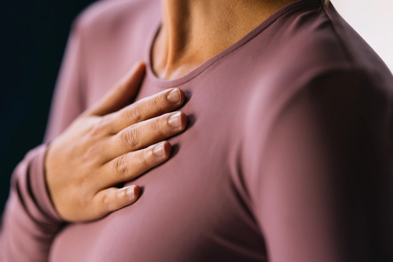 Χρόνια φλεγμονή: Πώς επηρεάζει την καρδιά και πώς να τη μειώσεις φυσικά;