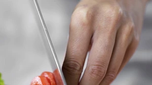 Έχεις ουλές στο δέρμα; Δες πώς θα γίνουν λιγότερο εμφανείς - εικόνα 1