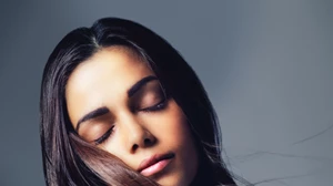 Η Amy Schumer μίλησε ανοιχτά για τη τριχοτιλλομανία από την οποία πάσχει - εικόνα 1