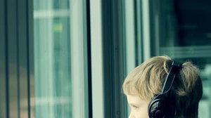 "Πώς νιώθεις που έχεις αυτιστικό αδερφό;" Η απάντηση σε ένα βίντεο που αξίζει να δεις - εικόνα 1