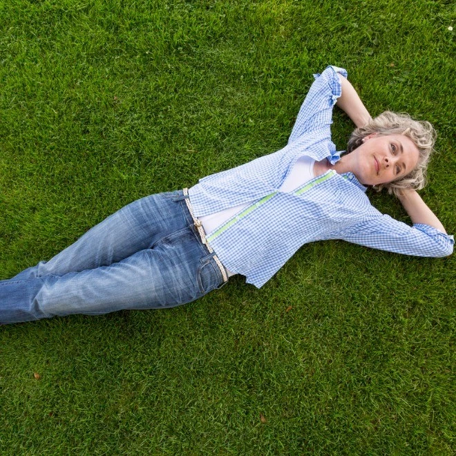 Μεγαλώνουμε με υγεία: Τι αλλάζει στο σώμα μας μετά τα 50; - εικόνα 2