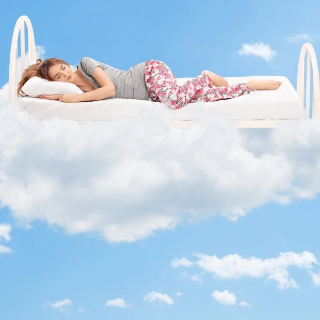 Γιατί μας παίρνει ο ύπνος στον καναπέ αλλά ξυπνάμε μόλις πάμε στο κρεβάτι; - εικόνα 1