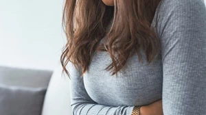 Έχεις συνέχεια βραχνάδα ή/και βήχα; Όχι, δεν είναι σίγουρο ότι έχεις κρυώσει! - εικόνα 1