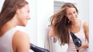 Απώλεια μαλλιών; 7 συμβουλές για να κάνεις τα μαλλιά σου πιο δυνατά - εικόνα 2