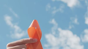 Selma Blair: Αποκαλύπτει το σύμπτωμα που οδήγησε στη διάγνωση για πολλαπλή σκλήρυνση - εικόνα 1