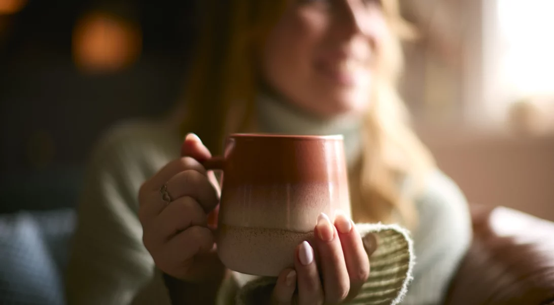 Το καλύτερο τσάι για να εξαφανίσεις το φούσκωμα, σύμφωνα με τη διατροφολόγο