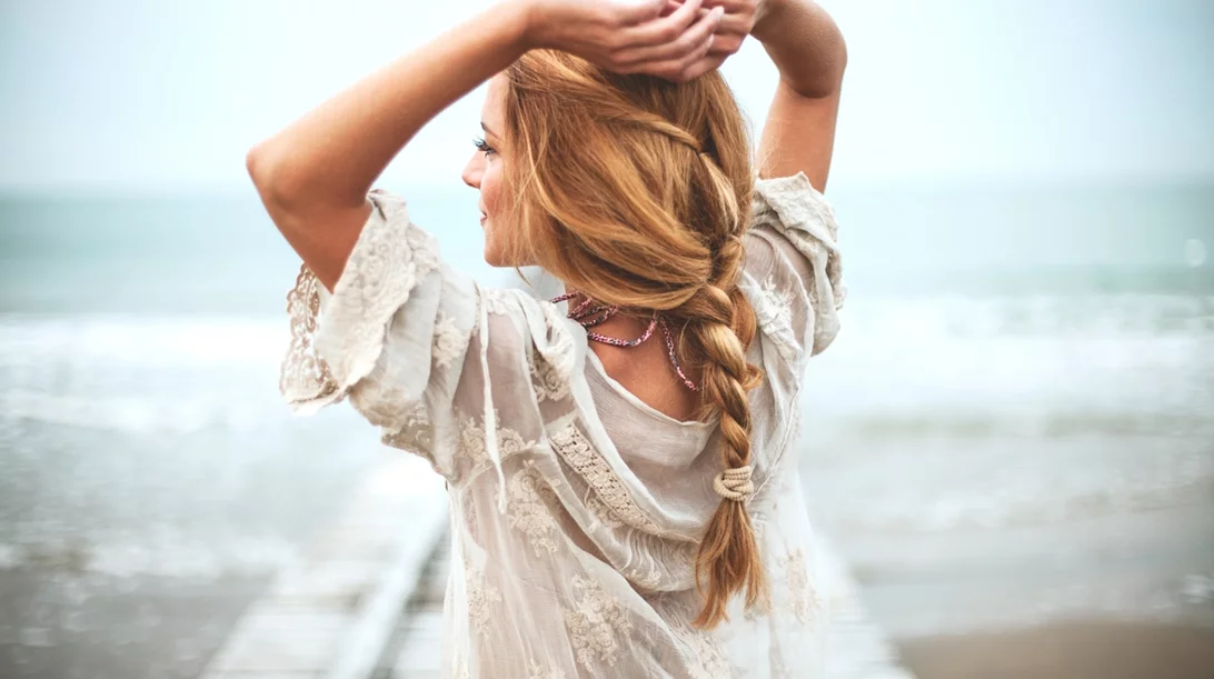 5  "χρυσά" tips περιποίησης για να αποκτήσεις δυνατά και υπέροχα, λαμπερά μαλλιά