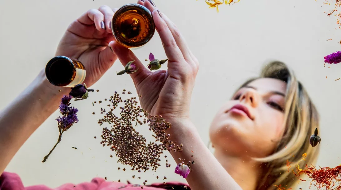 Εναλλακτική ιατρική: Τι είναι καλό να γνωρίζουμε πριν την επιλέξουμε