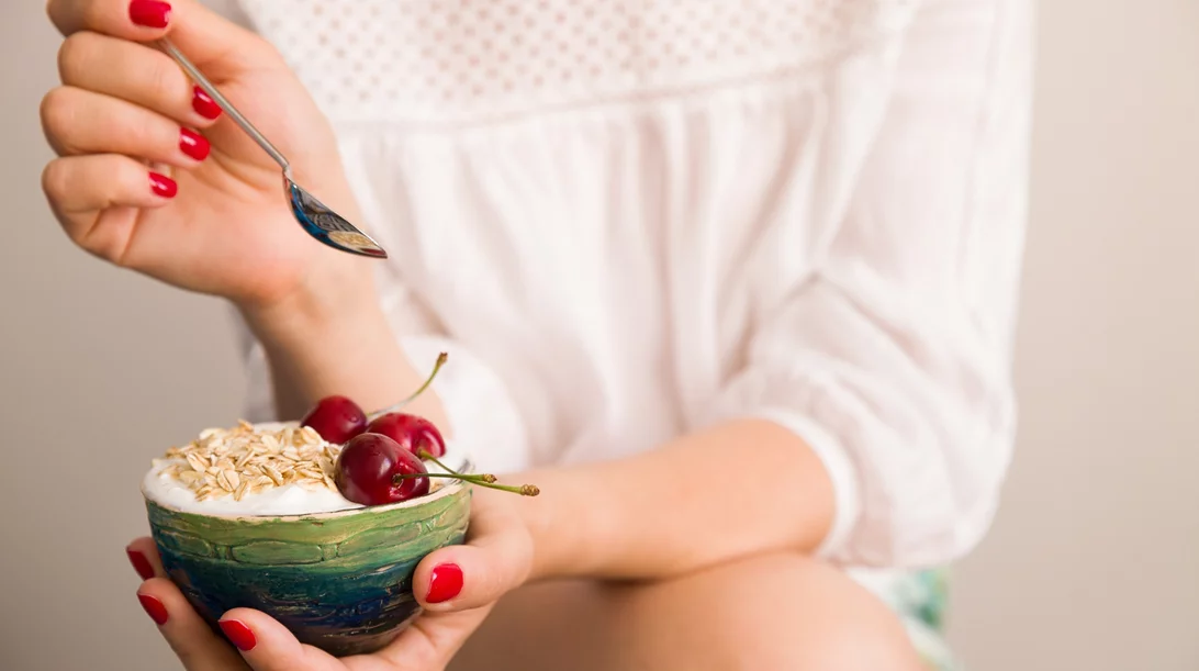Οστεοαρθρίτιδα | Το εποχικό φρούτο που τη μειώνει