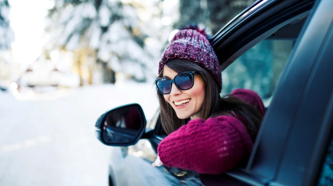 Χιόνι και παγετός: Τι πρέπει να ξέρεις πριν μετακινήσεις το αυτοκίνητο