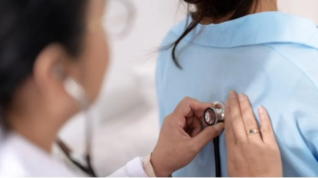 Ποιοι διατρέχουν μεγαλύτερο κίνδυνο από τον μεταπνευμονοϊό HMPV;