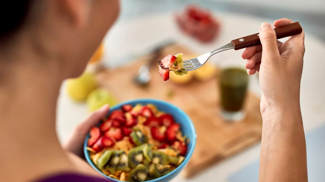 Τέσσερις συμβουλές για να βρεις ξανά το υγιές βάρος σου μετά τις διακοπές