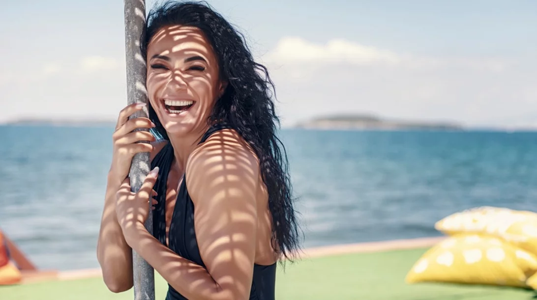 Εμμηνόπαυση και λίπος στην κοιλιά: Γιατί αυξάνεται και τι μπορείς να κάνεις για να το μειώσεις