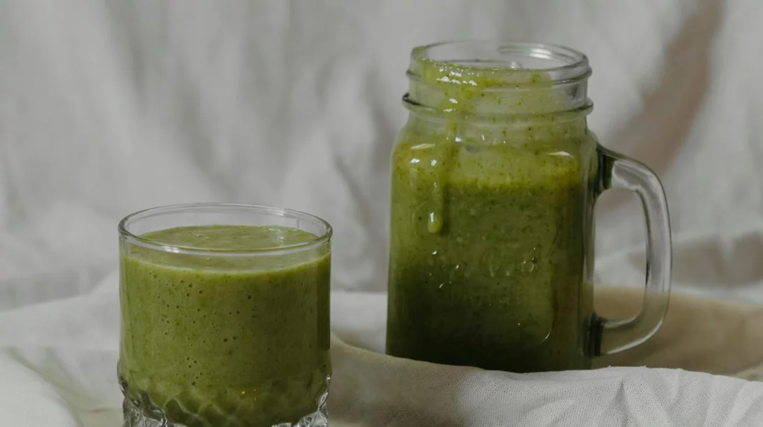 Από το αβοκάντο τοστ ως τους πράσινους χυμούς: Είναι τα viral σνακ όντως τόσο υγιεινά;