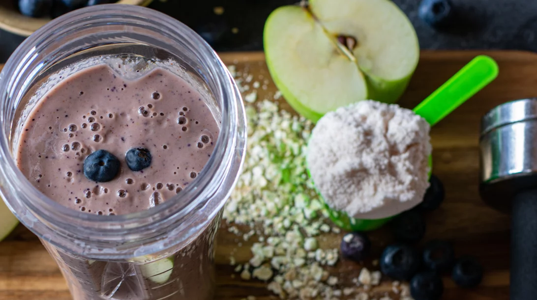 Σκόνη πρωτεΐνης: Να την προσθέσω στα smoothies μου;