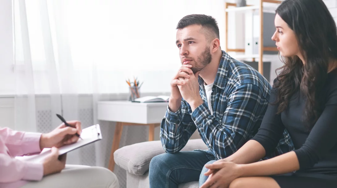 Θεραπεία ζευγαριών: Σημάδια που μαρτυρούν πως η σχέση σου θα μπορούσε να επωφεληθεί από αυτή τη μέθοδο