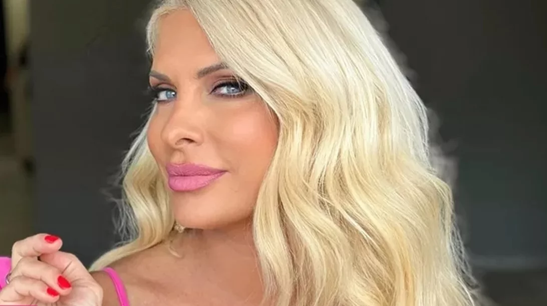 5 διάσημες Ελληνίδες που τις γνωρίσαμε μελαχρινές και αποθεώθηκαν ως ξανθές