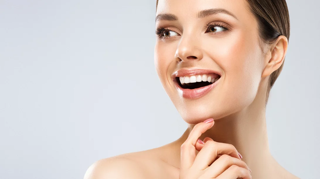 Τα 5 καλύτερα σέρουμ με νιασιναμίδη, για υπέροχα λαμπερή και λεία επιδερμίδα