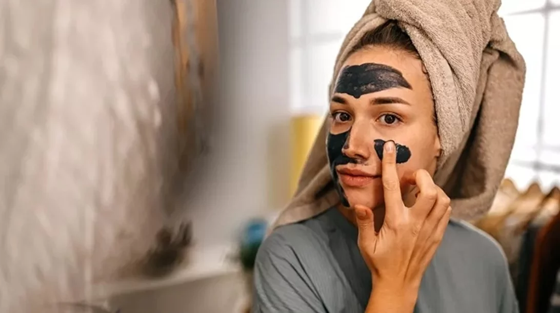 5 πολυτελείς μάσκες προσώπου με άργιλο για καθαρή και φρέσκια επιδερμίδα