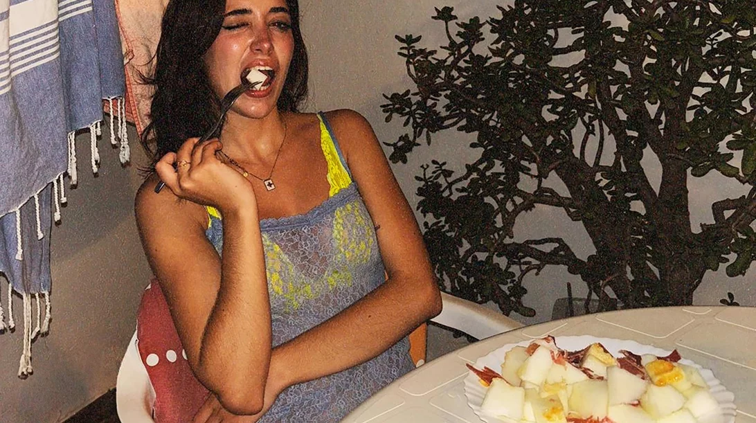 Τρως καλά, νιώθεις καλύτερα: Τι λένε οι ειδικοί για τη διατροφή και την ψυχική υγεία