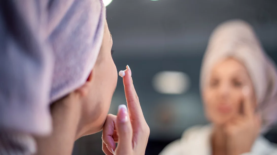 Τα 10 πιο κοινά skincare λάθη που κάνουμε στο δέρμα μας, σύμφωνα με τους δερματολόγους