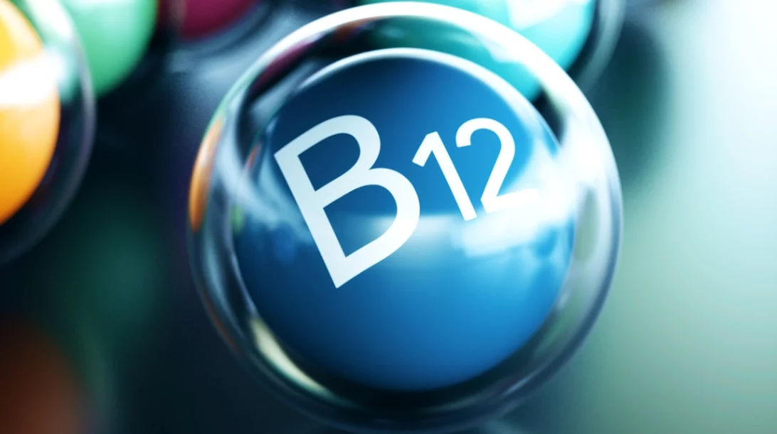 Ανεπάρκεια βιταμίνης Β12: Τα συμπτώματα και οι επιπτώσεις στην υγεία μας