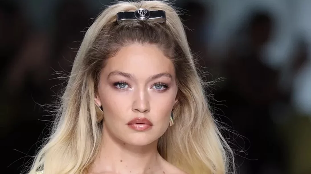 4 beauty tips που ίσως δεν σου έμαθε η μαμά σου - και πρέπει να εντάξεις στη skincare ρουτίνα σου