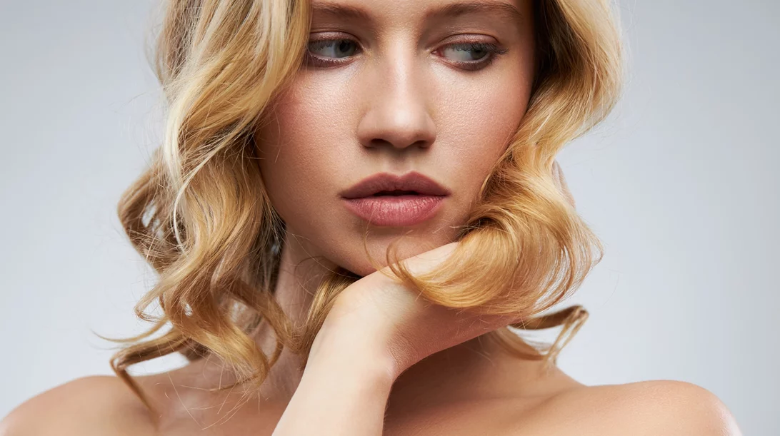 Με αυτόν τον τρόπο θα βρεις το ιδανικό nude κραγιόν για εσένα